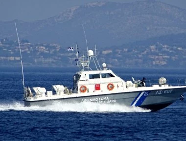 Σαλαμίνα: Σε εξέλιξη έρευνες για τον εντοπισμό 65χρονου ψαρά - Συμμετέχει ελικόπτερο και άνδρες της ΜΥΑ